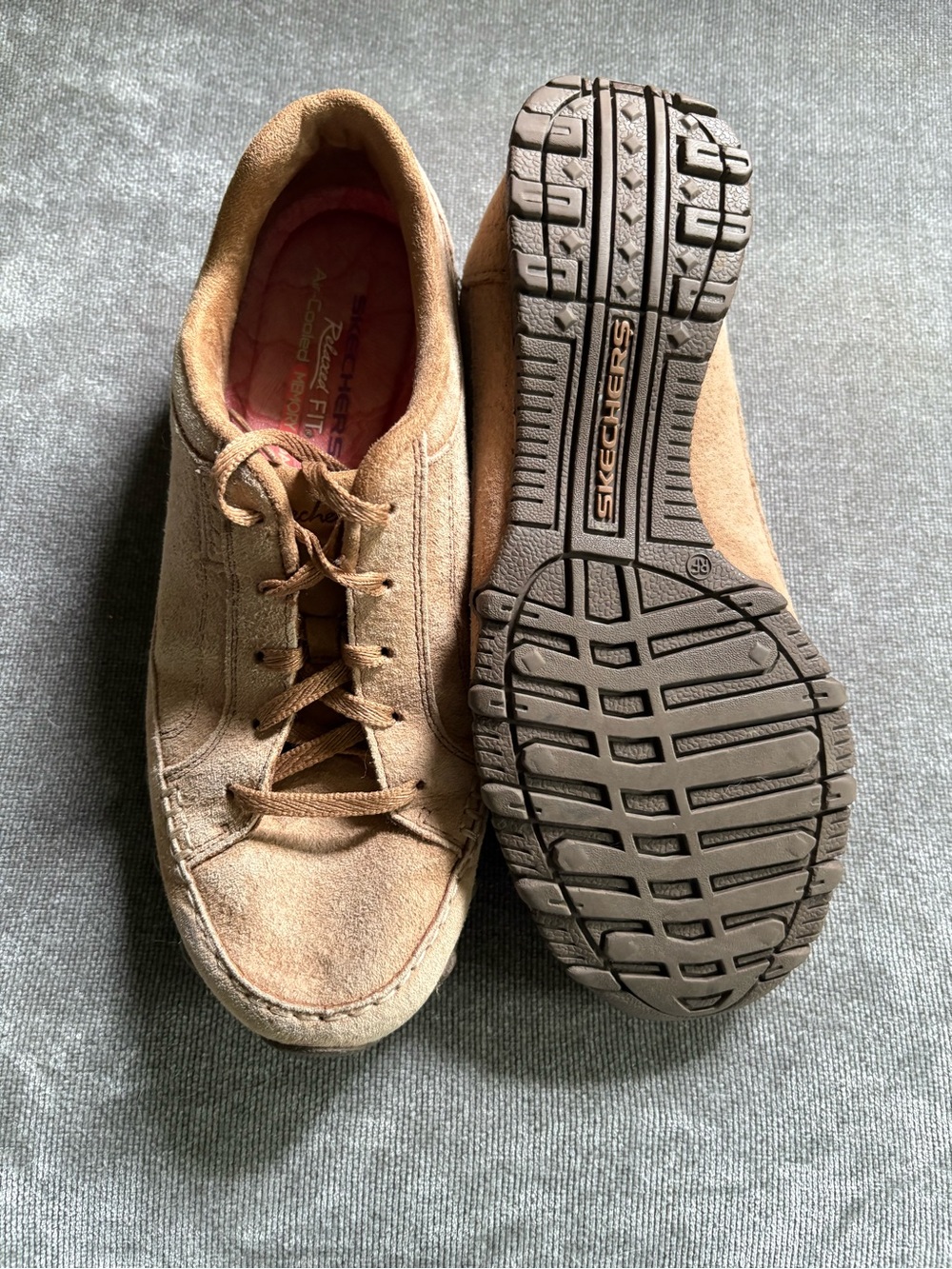 Skechers women’s Lace-up Casual Sneakers